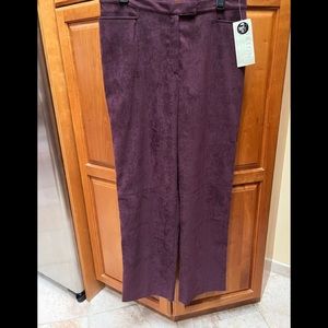Woman’s Norton McNaughton suede like pants size 14
